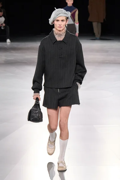 Look 35